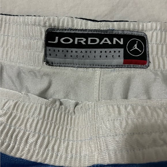 Vintage Reversible Jordan Shorts - Picture 3 of 8